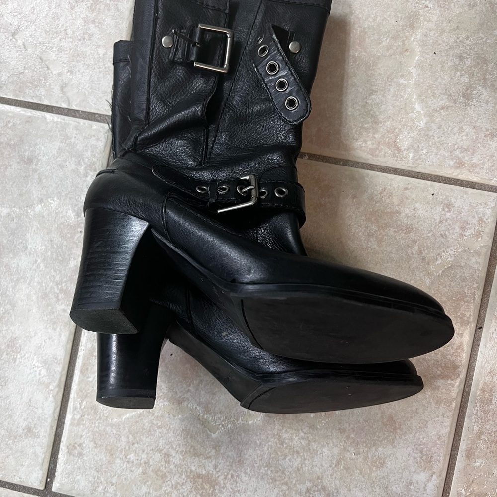 Nine West Women’s Double Buckle Black Leather Boots Size 9